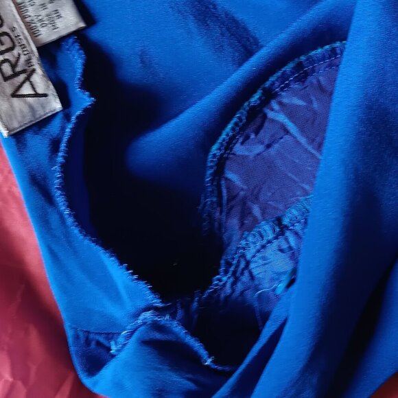 SILK SKIRT & TOP SET: VINTAGE CERULEAN BLOUSE, ASHLEY BLACK WRAPAROUND SKIRT - Picture 9 of 10